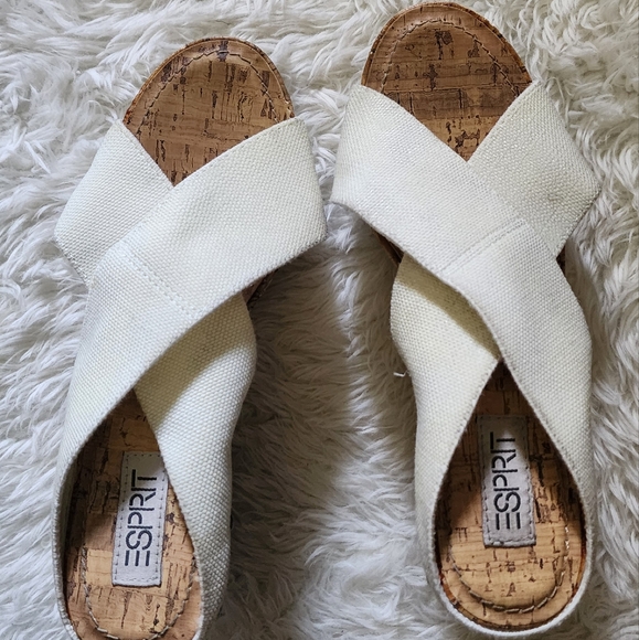 Espirit wedge heel sandals cream size 8 - Picture 4 of 4